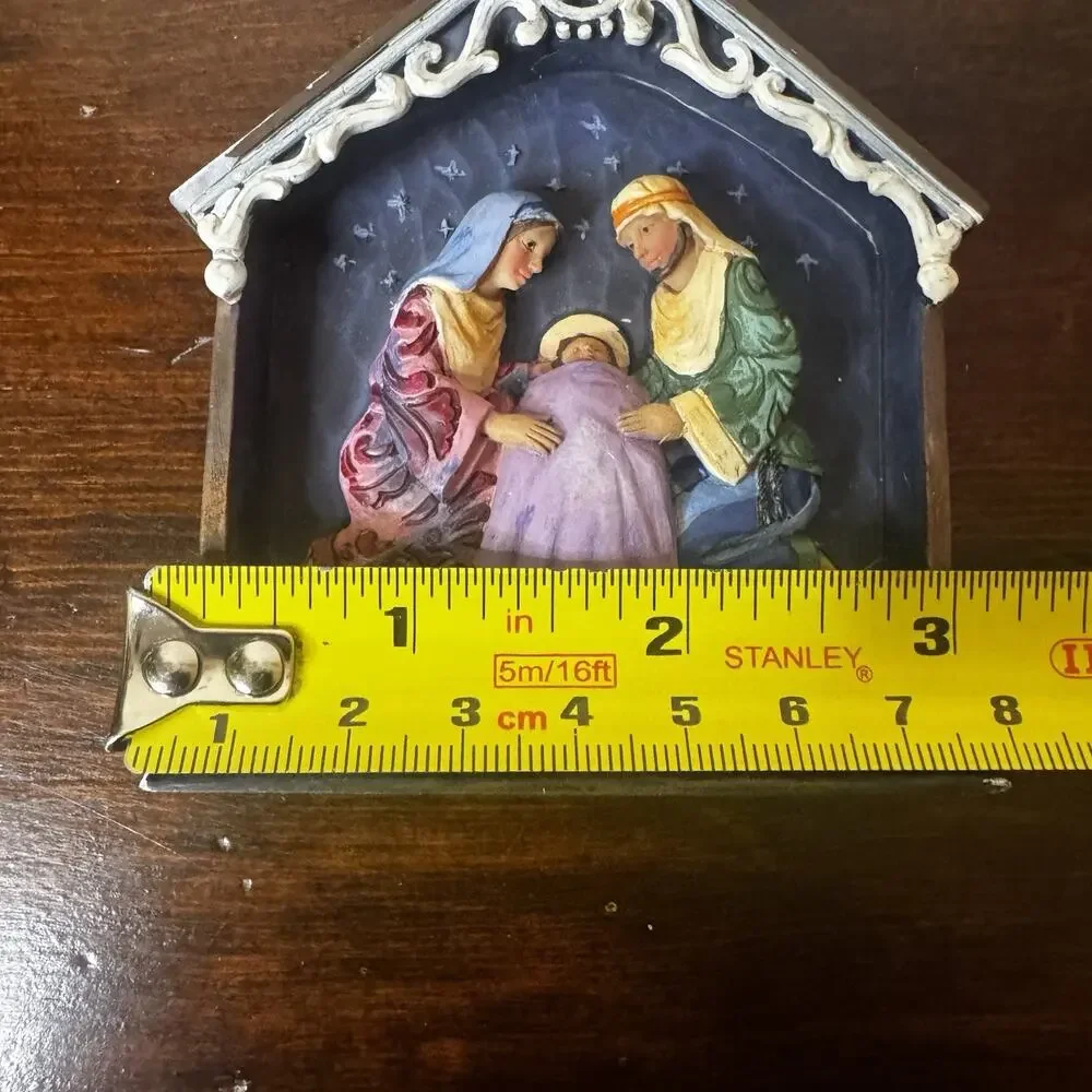 Jim Shore Heartwood Creek Christmas Ornament Holy Family in Stable Nativity 2011